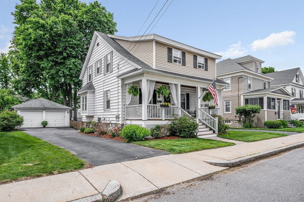 77 Hawthorn Street, Lowell, MA 01851