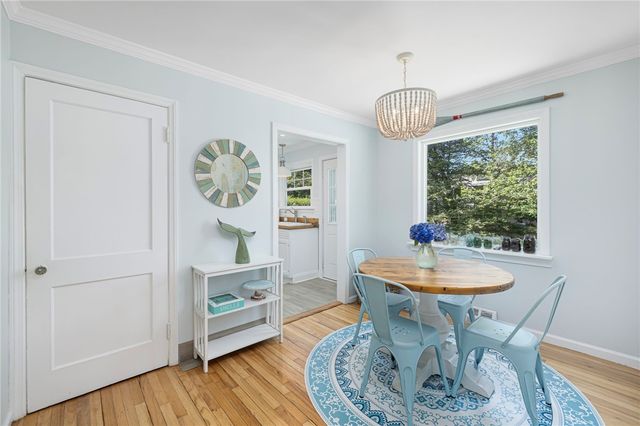 133 Carroll Avenue, Newport, RI 02840