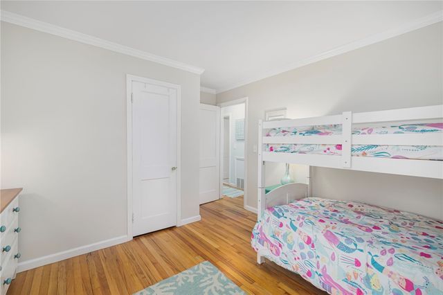 133 Carroll Avenue, Newport, RI 02840