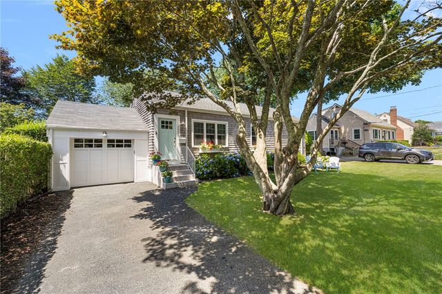 133 Carroll Avenue, Newport, RI 02840