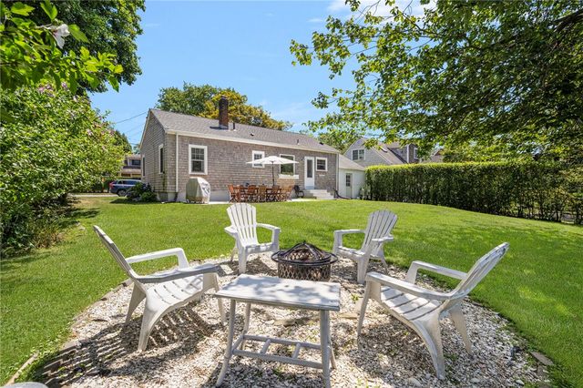 133 Carroll Avenue, Newport, RI 02840