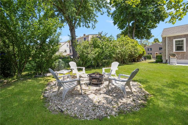 133 Carroll Avenue, Newport, RI 02840