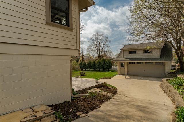 806 4th Street SW, Rochester, MN 55902