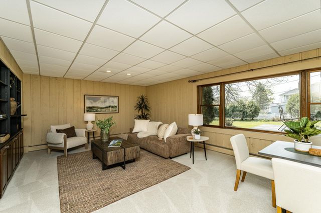 806 4th Street SW, Rochester, MN 55902