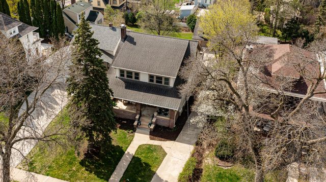 806 4th Street SW, Rochester, MN 55902