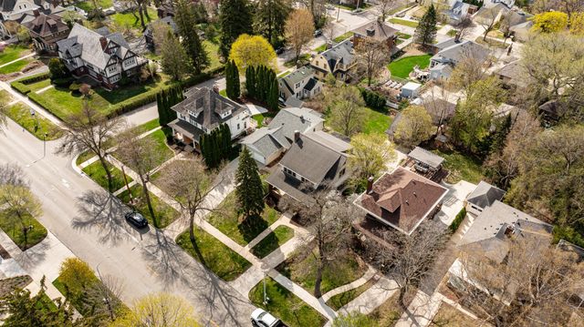 806 4th Street SW, Rochester, MN 55902