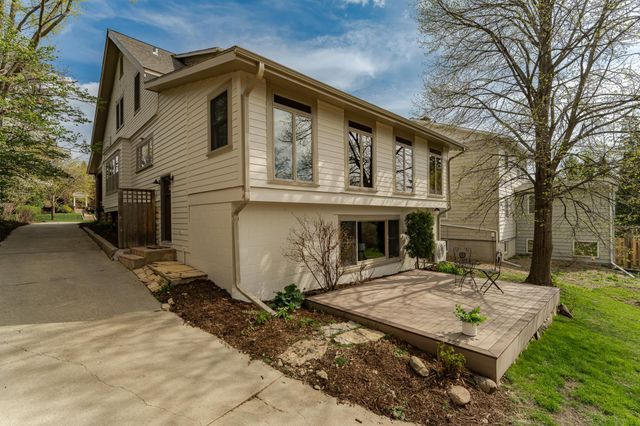 806 4th Street SW, Rochester, MN 55902
