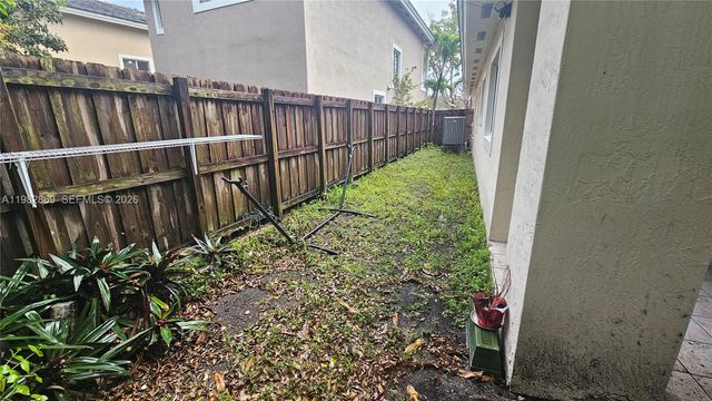 3520 NE 3rd Dr, Homestead, FL 33033