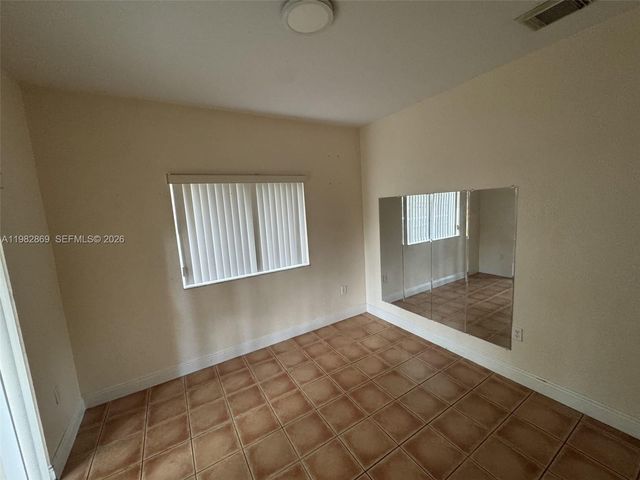 3520 NE 3rd Dr, Homestead, FL 33033