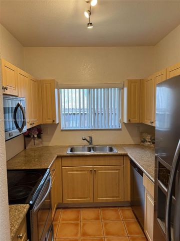 3520 NE 3rd Dr, Homestead, FL 33033