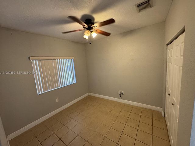 3520 NE 3rd Dr, Homestead, FL 33033