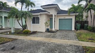 3520 NE 3rd Dr, Homestead, FL 33033