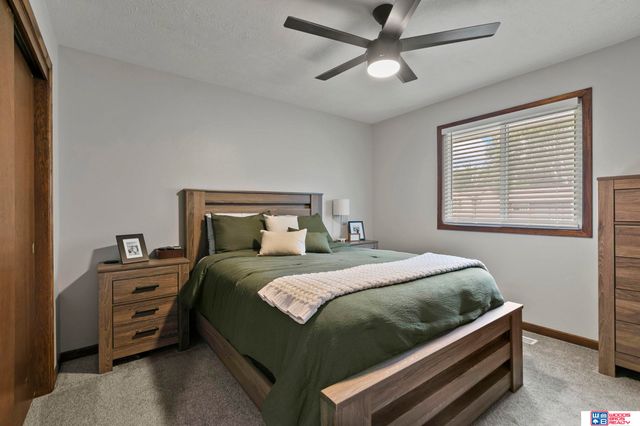 2305 Wildwood Place, Lincoln, NE 68512