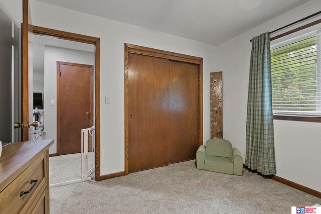 2305 Wildwood Place, Lincoln, NE 68512