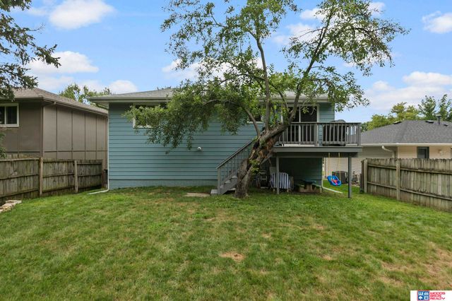 2305 Wildwood Place, Lincoln, NE 68512