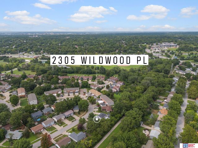 2305 Wildwood Place, Lincoln, NE 68512