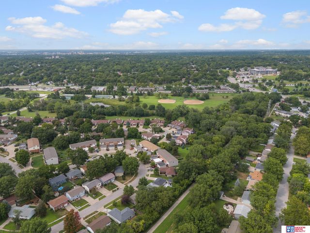 2305 Wildwood Place, Lincoln, NE 68512