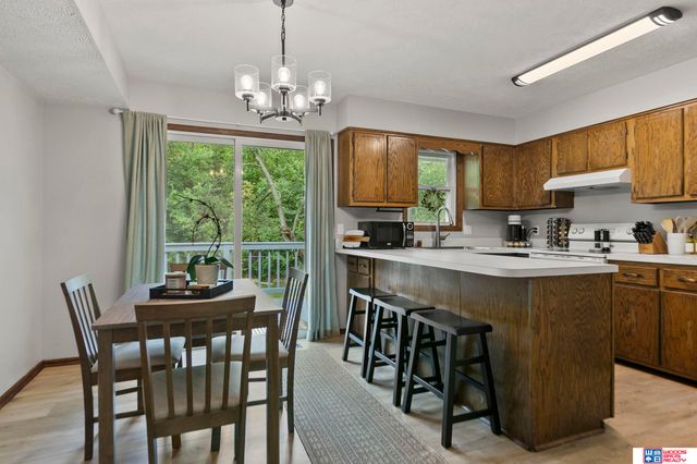 2305 Wildwood Place, Lincoln, NE 68512