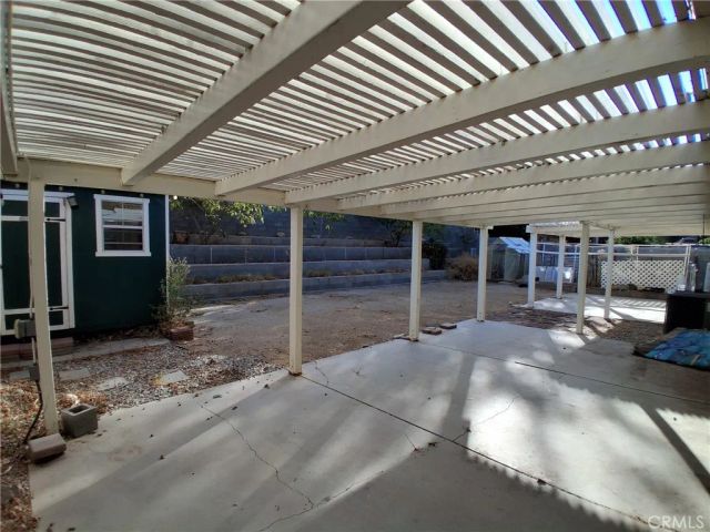 566 E Avenue R8, Palmdale, CA 93550