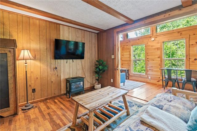 55 River Bend Lane, Blue Ridge, GA 30513