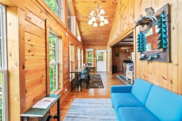 55 River Bend Lane, Blue Ridge, GA 30513