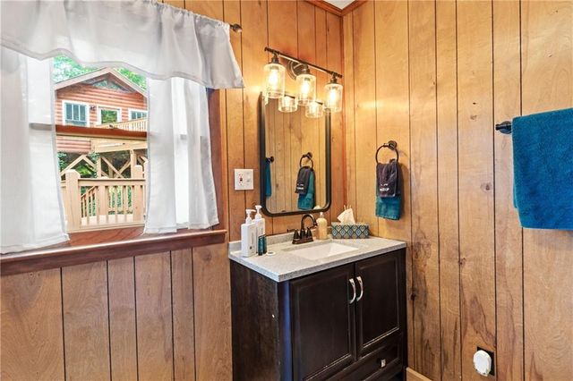 55 River Bend Lane, Blue Ridge, GA 30513