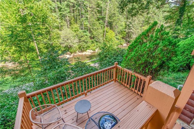 55 River Bend Lane, Blue Ridge, GA 30513