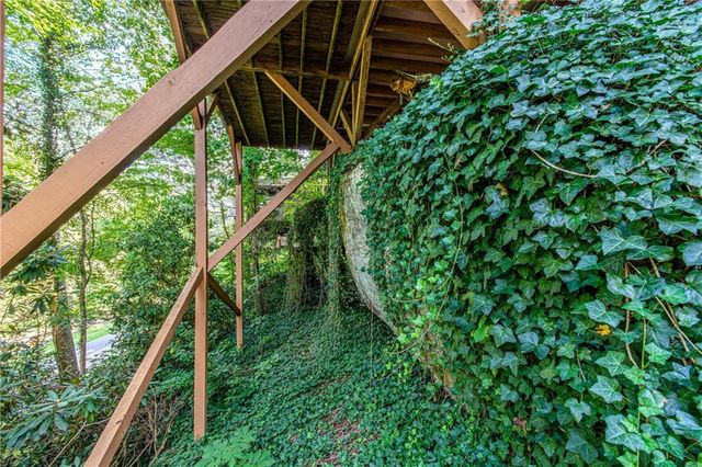 55 River Bend Lane, Blue Ridge, GA 30513