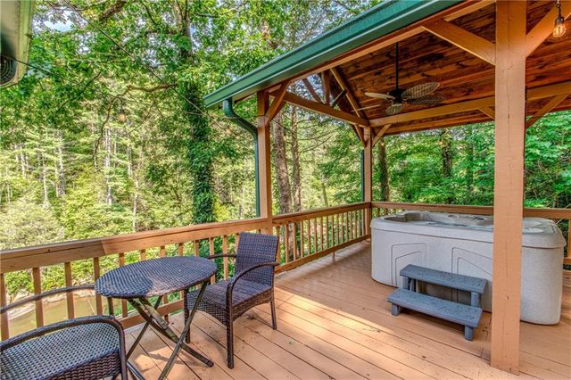 55 River Bend Lane, Blue Ridge, GA 30513