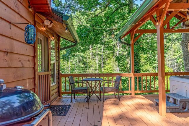 55 River Bend Lane, Blue Ridge, GA 30513