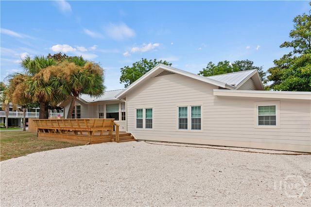 1402 6th Avenue, Tybee Island, GA 31328