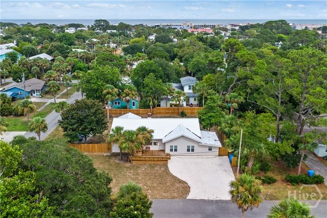 1402 6th Avenue, Tybee Island, GA 31328