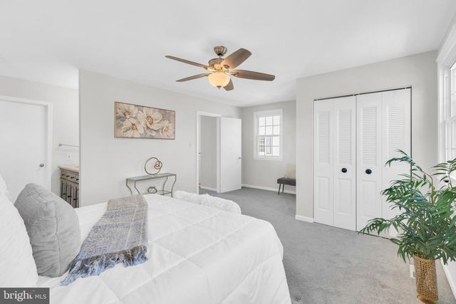 9984 WHITEWATER DR, Burke, VA 22015