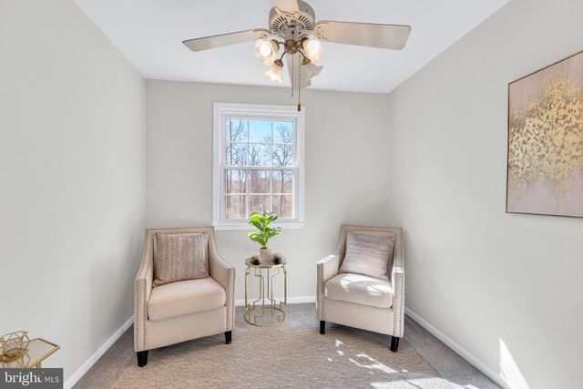 9984 WHITEWATER DR, Burke, VA 22015