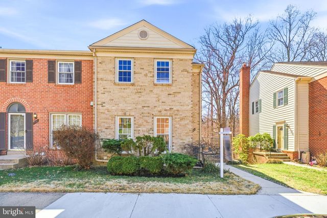 9984 WHITEWATER DR, Burke, VA 22015