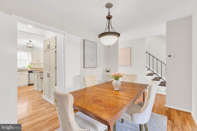 9984 WHITEWATER DR, Burke, VA 22015