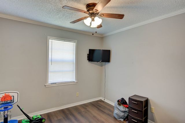 9403 Woodcrest Drive, Shreveport, LA 71118