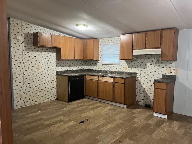 15182 Paradise Cove, Willis, TX 77318