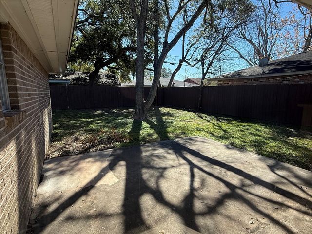 1809 Capri Lane, Seabrook, TX 77586