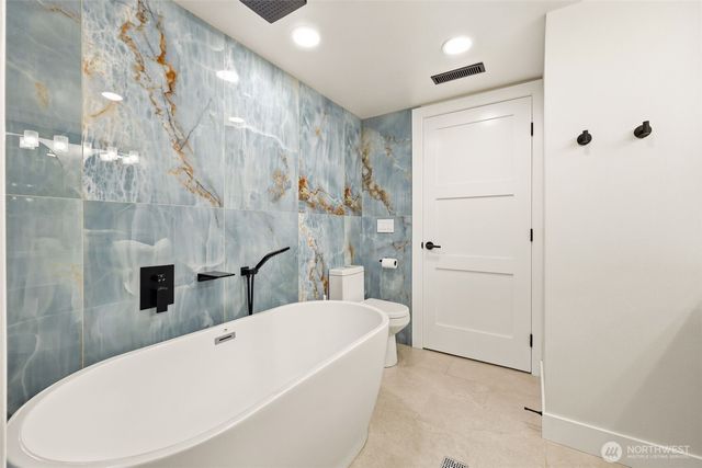 4364 151st Avenue SE, Bellevue, WA 98006