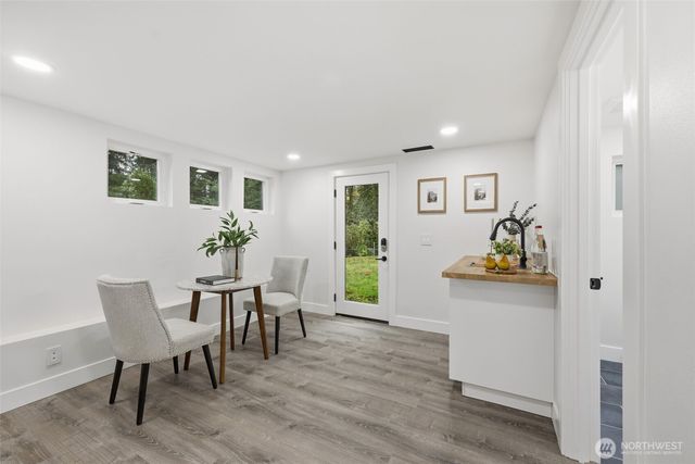 4364 151st Avenue SE, Bellevue, WA 98006