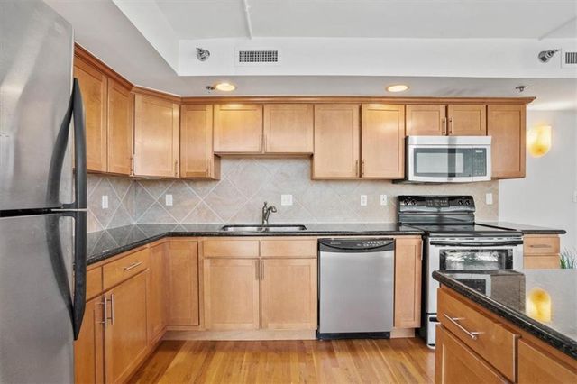 600 Admiral Boulevard 904, Kansas City, MO 64106