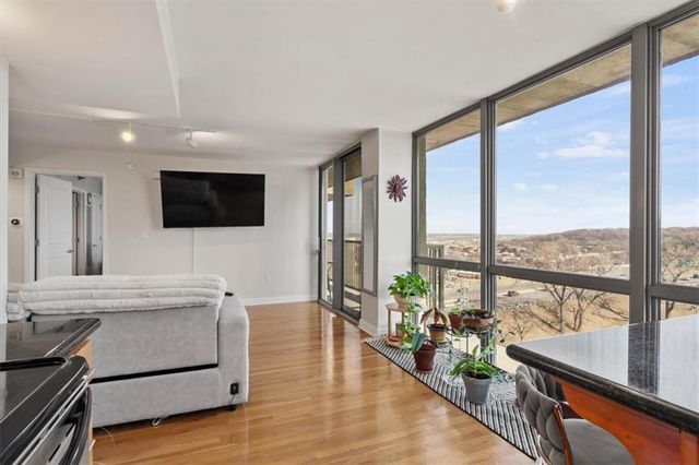 600 Admiral Boulevard 904, Kansas City, MO 64106