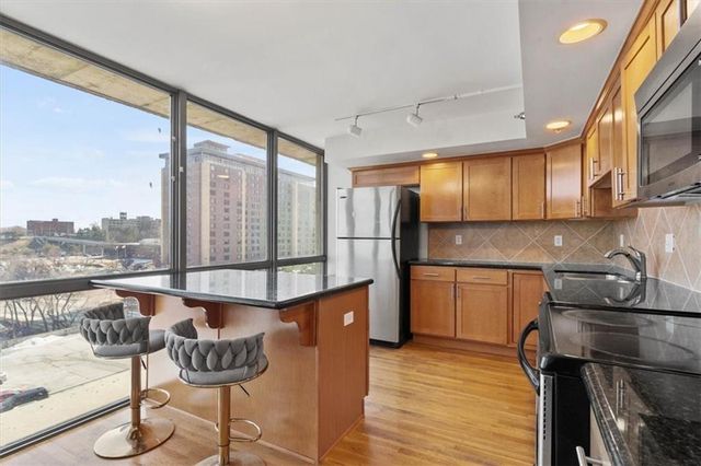 600 Admiral Boulevard 904, Kansas City, MO 64106