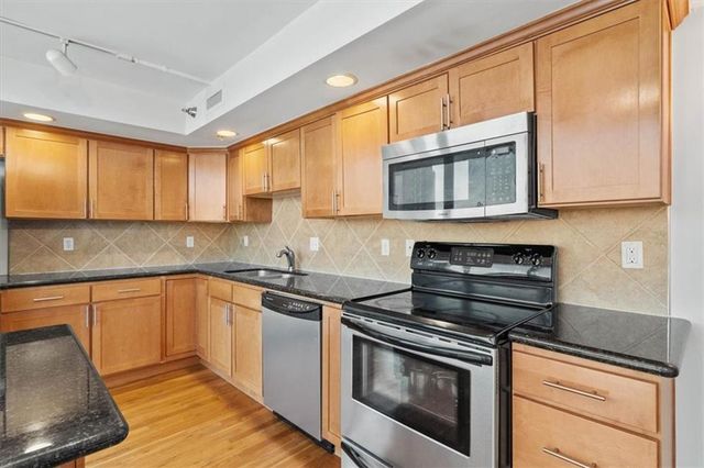 600 Admiral Boulevard 904, Kansas City, MO 64106