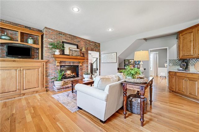 19212 W 64th Terrace, Shawnee, KS 66218