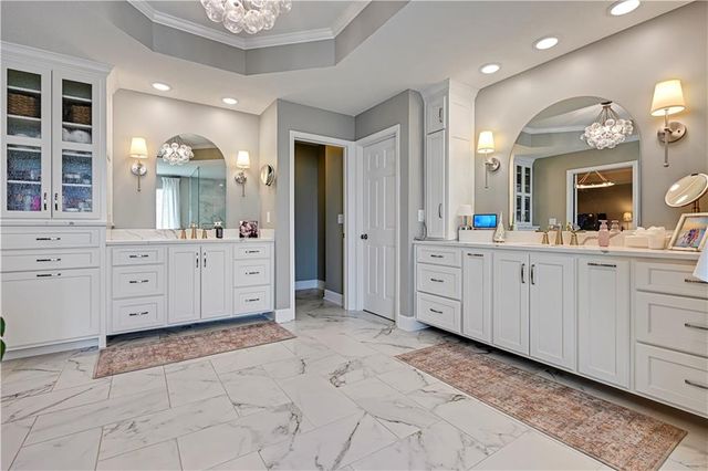 19212 W 64th Terrace, Shawnee, KS 66218