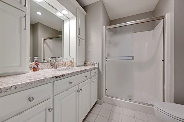 19212 W 64th Terrace, Shawnee, KS 66218