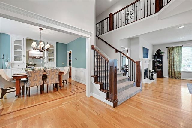 19212 W 64th Terrace, Shawnee, KS 66218