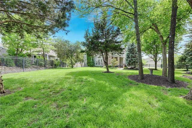 19212 W 64th Terrace, Shawnee, KS 66218
